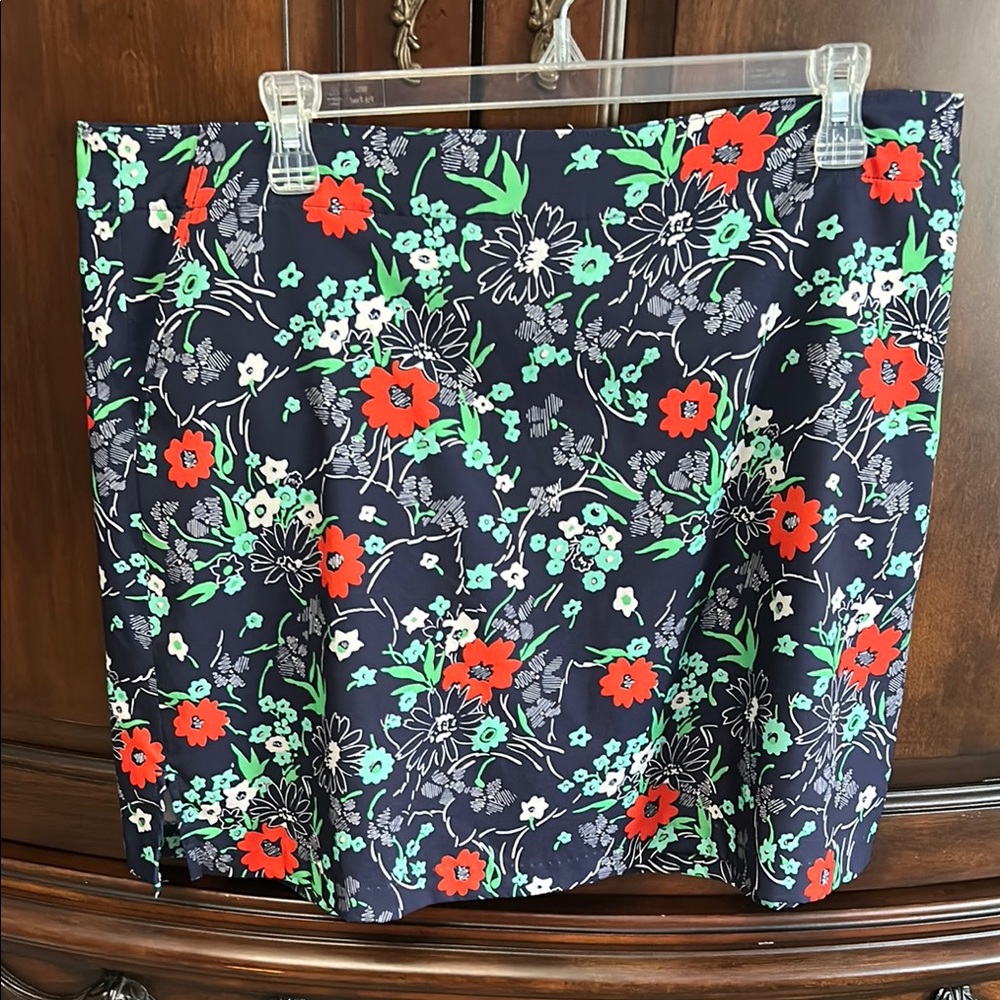 Lady Hagen Red Green golf skort